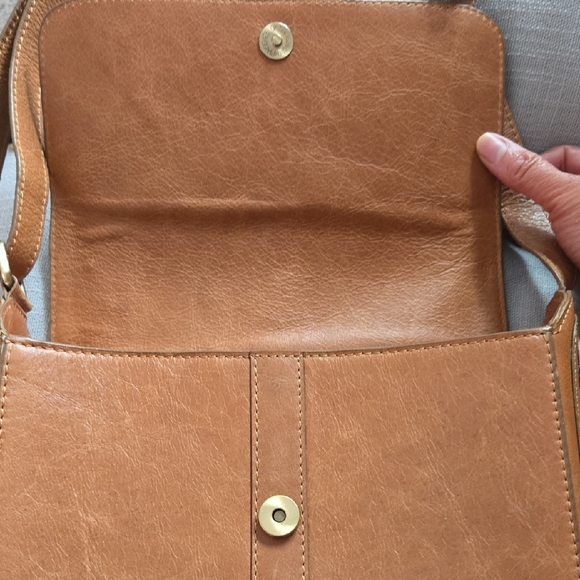 Chic Brown Leather Shoulder Bag⭐️✨️🤎 PRE LOVED ⭐️✨️ - Picture 4 of 15